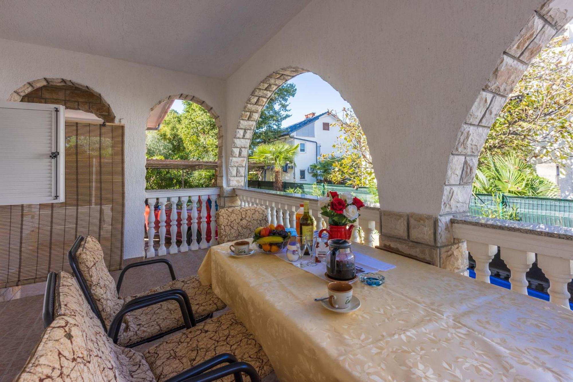 Stipancic Apartamento Malinska Exterior foto